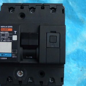 NG125L  ( 50kA ) 3P C 40A  MERLIN-GERIN 18804 DISJONCTEUR NG125