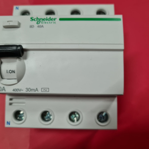 A9R41440 iID 4P 40A 30mA-AC  TYPE AC , SCHNEIDER  INTERRUPTEUR  DIFFERENTIEL