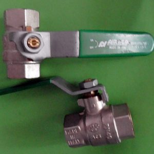 2 Vanne à sphère PN40  F/F 1/2" (15x21 ACS Poignée Verte ) AIRAGA